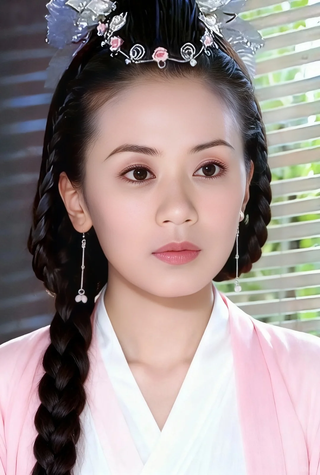 缇萦的妆造到底差在哪里，有谁知道