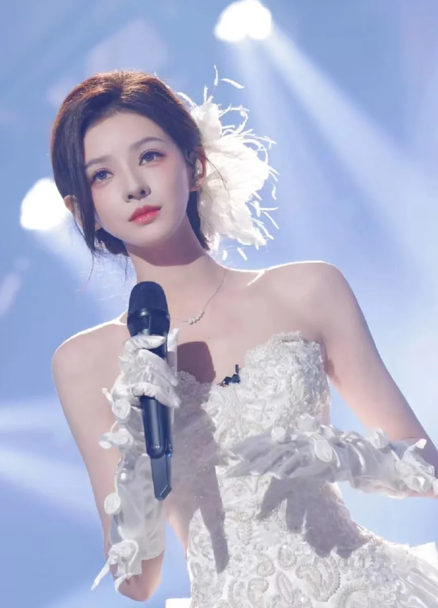 100位女明星神图——第7位张予曦❤️