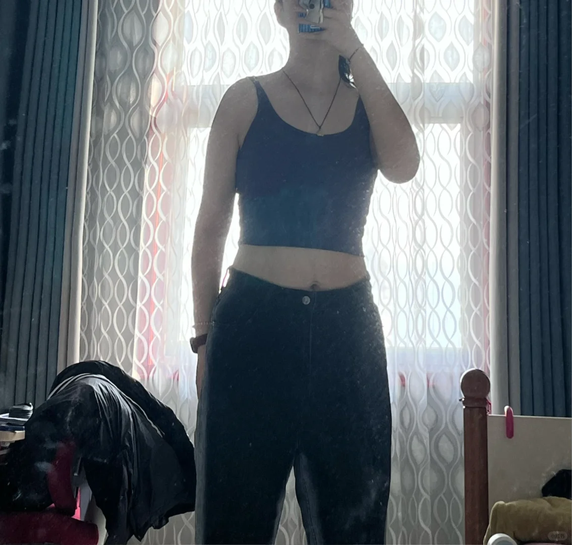 女孩子都去练肩练背！