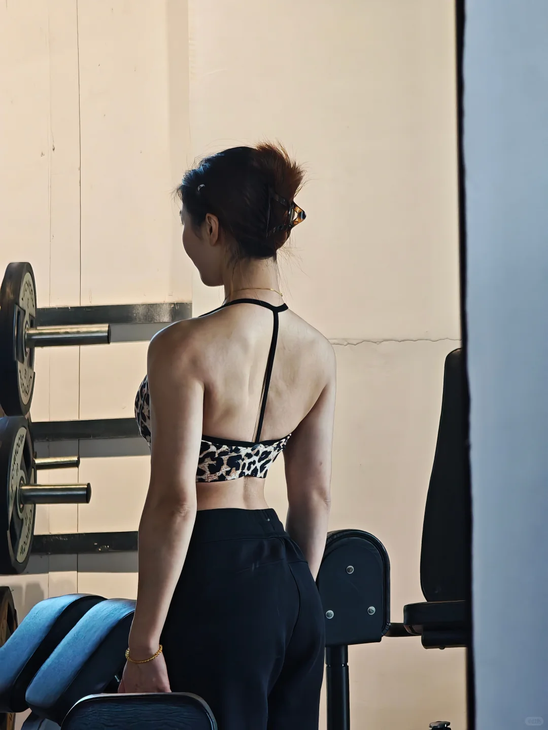 徐州女教练｜普拉提结合撸铁练出来的身材