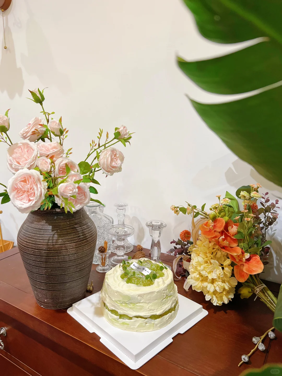 如果一个90斤美少女一次吃了10个蛋糕🎂那么