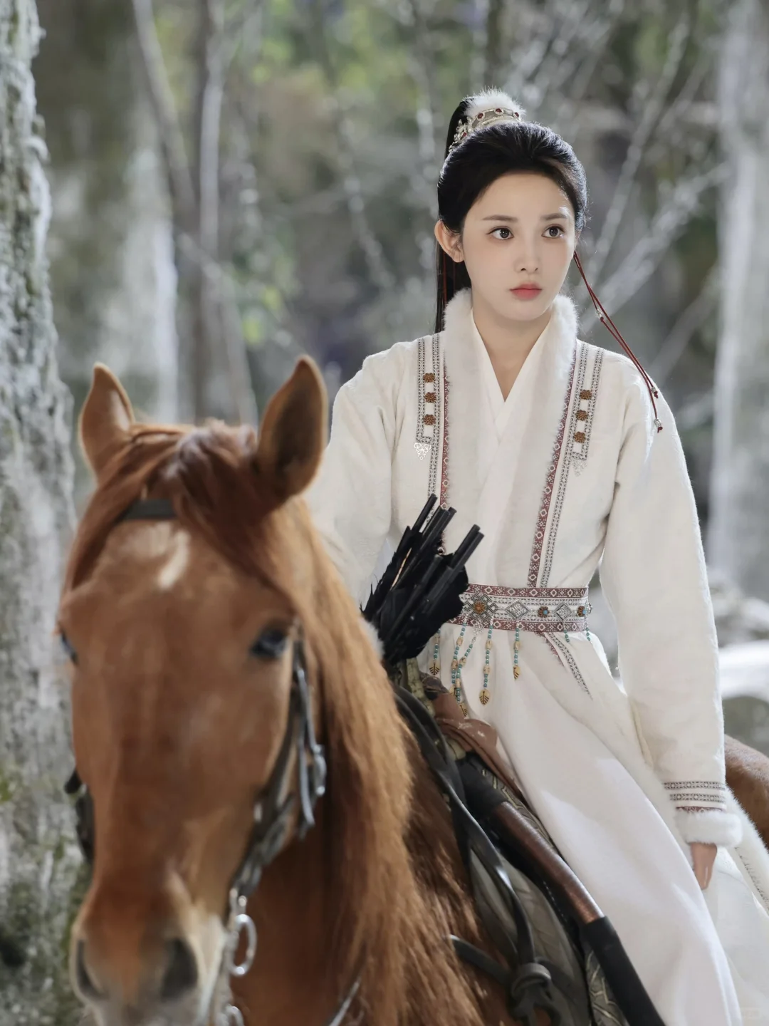 『凤凰台上』彭小苒妆造盘点