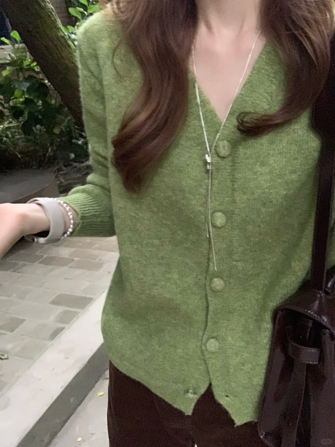 秋冬这样穿！绿棕好复古