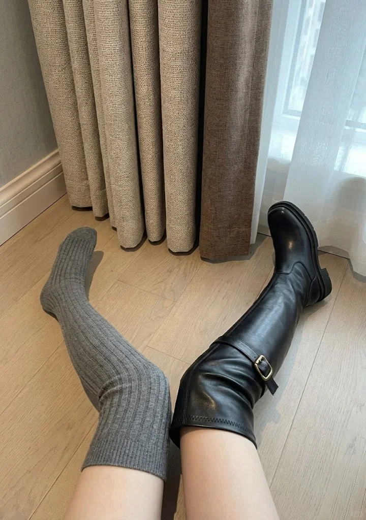 过膝袜vs过膝靴…