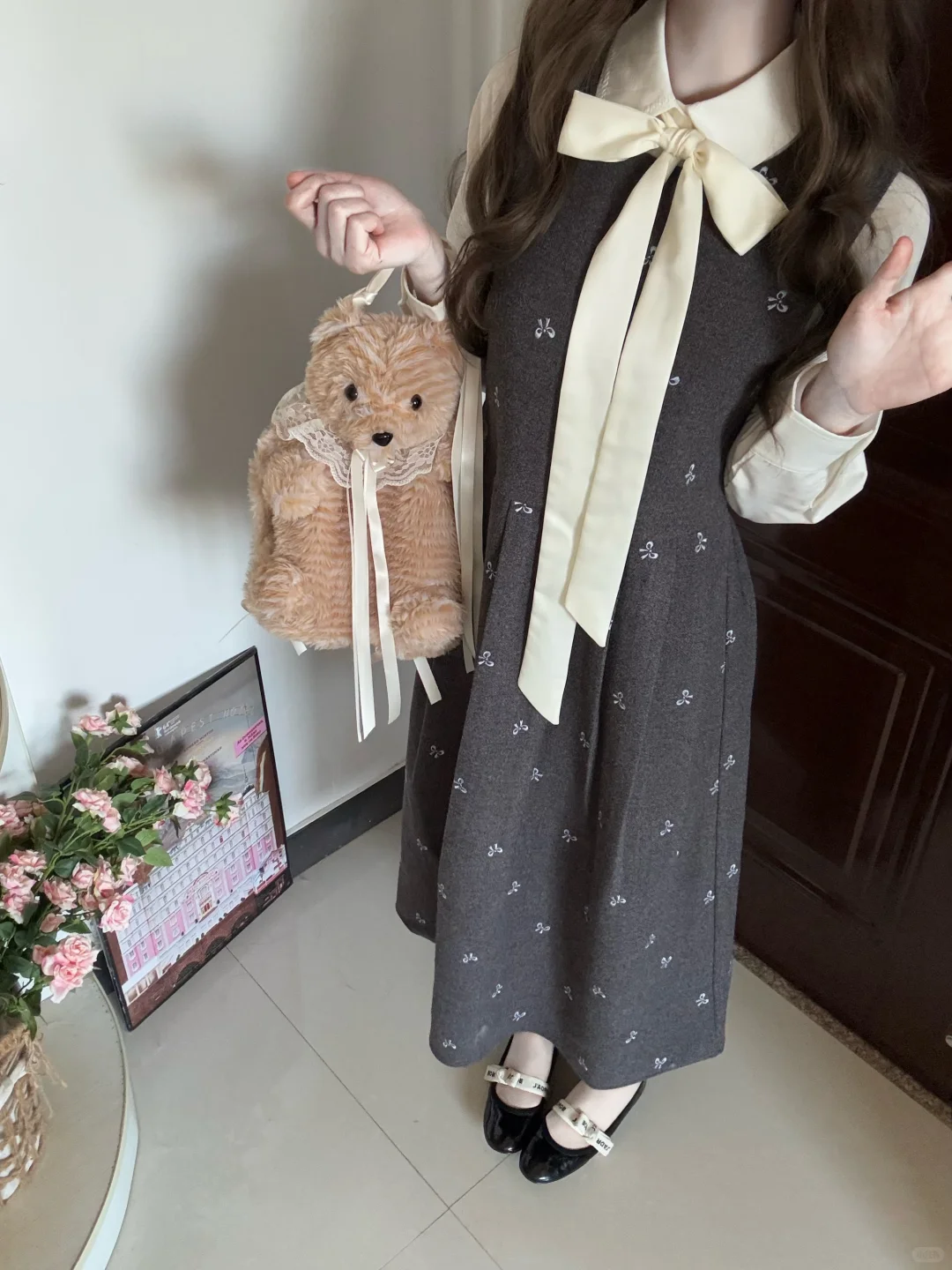 娃娃领乖乖的～