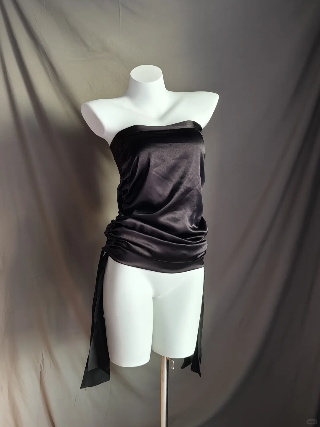 Moschino 黑色抽褶设计包臀裙