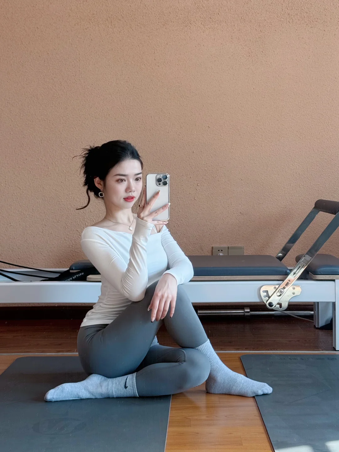 “比起被夸漂亮，我更喜欢气质和生命力”