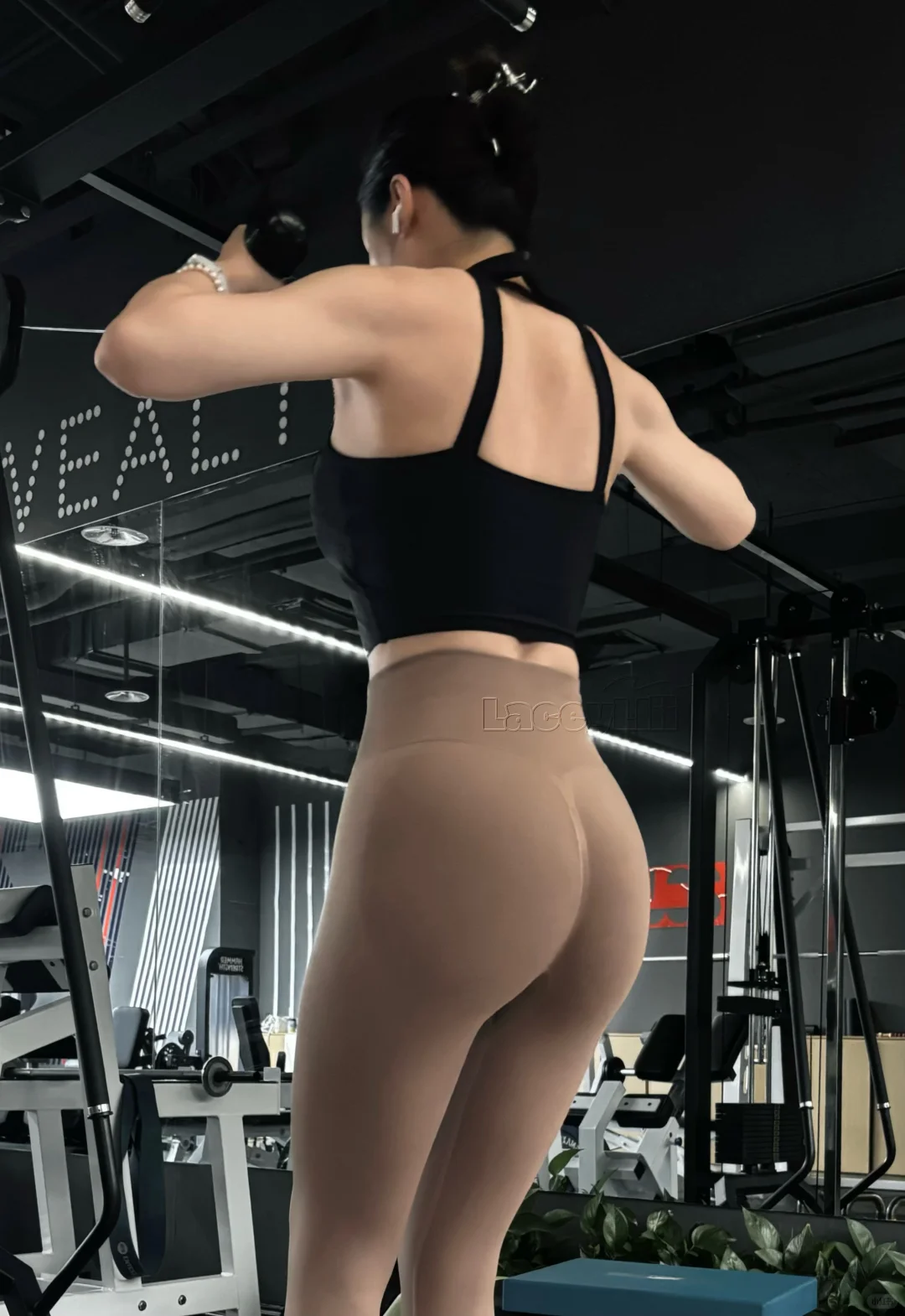 想练个漂亮的肩好难😭