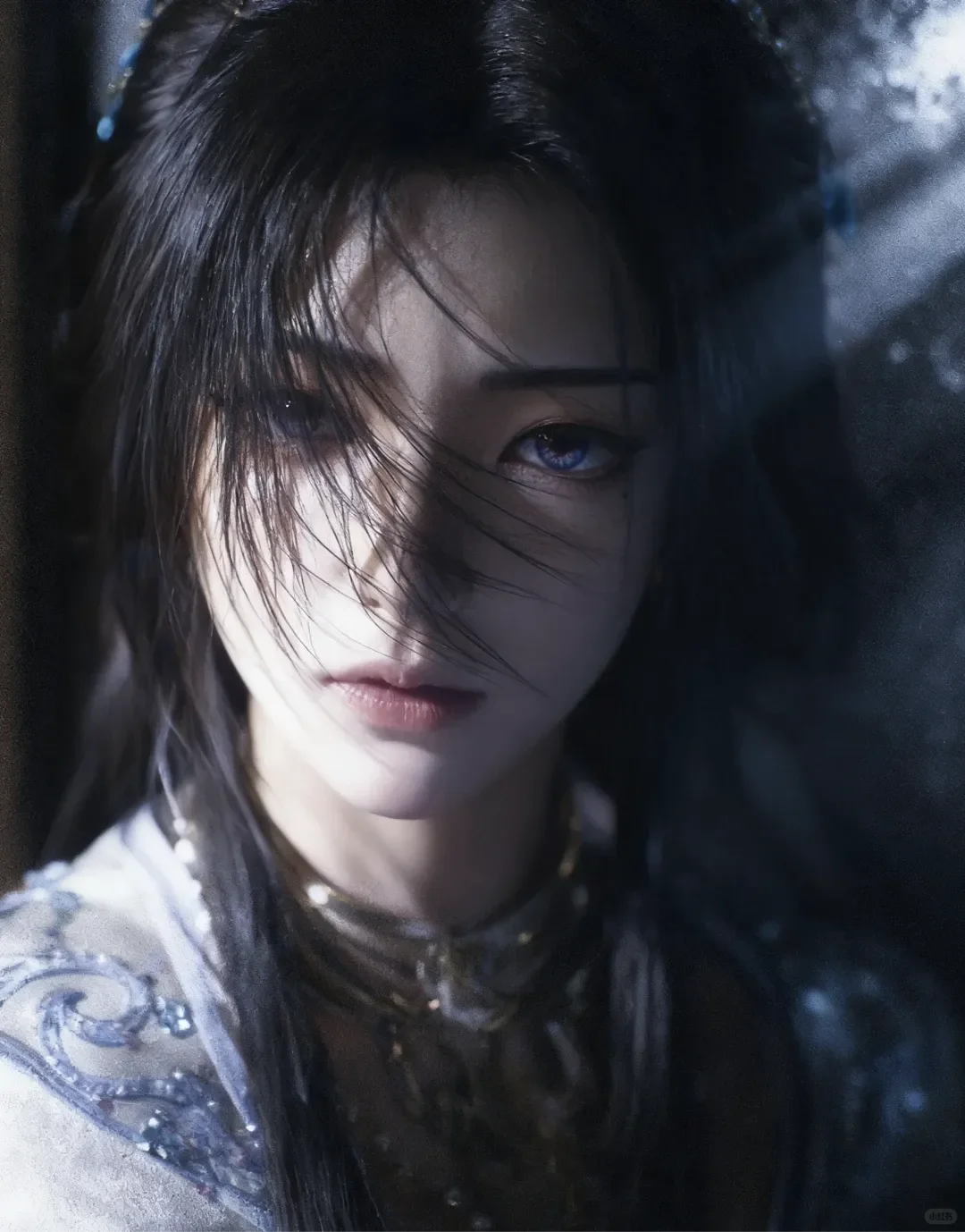 隔着屏幕轻易产生感情的你，肯定很孤独吧。