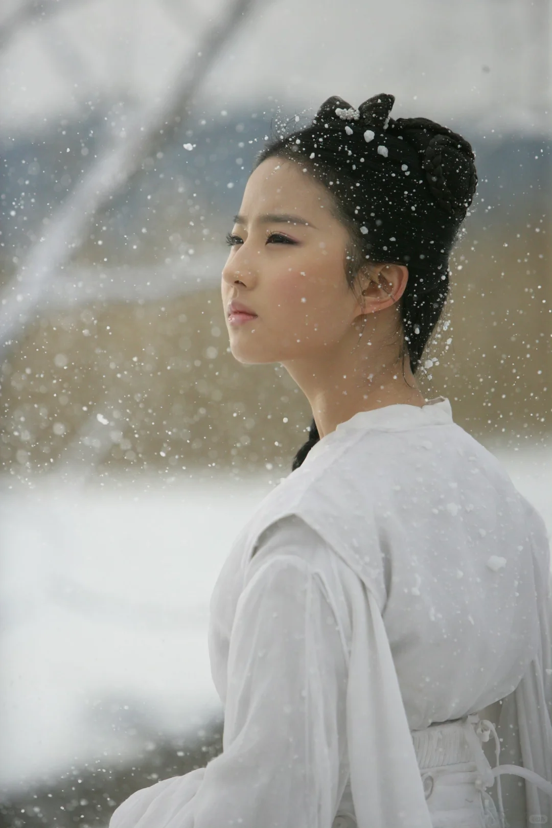 刘亦菲神雕侠侣小龙女雪中起舞剧照（原色）