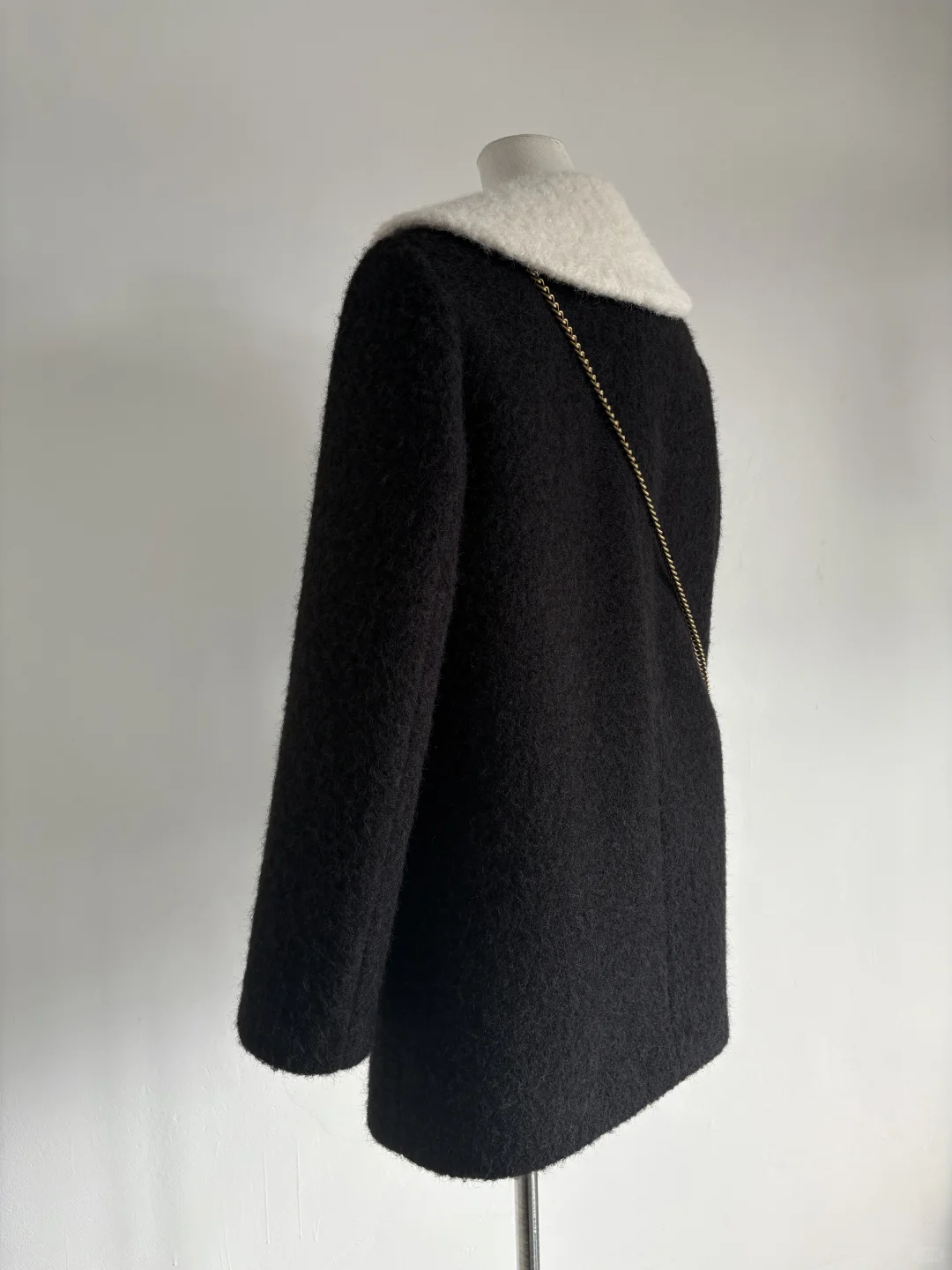 捡漏！门店在售，复古撞色翻领时尚外套女新款