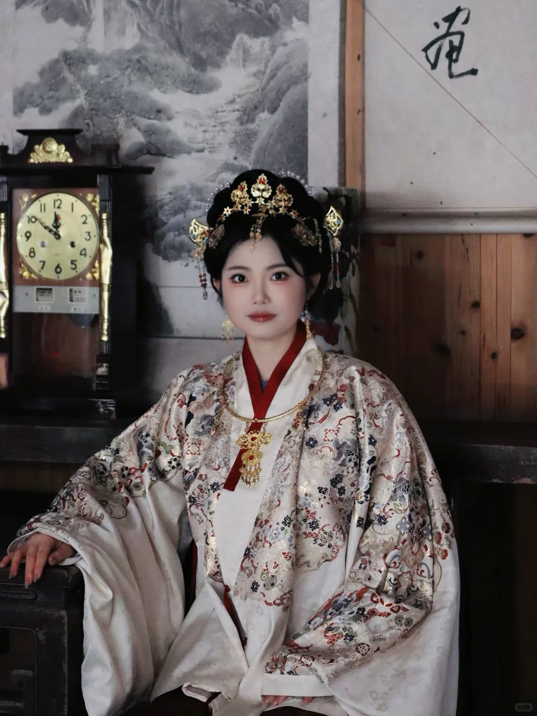 两个古装小姐姐，把我抓到了