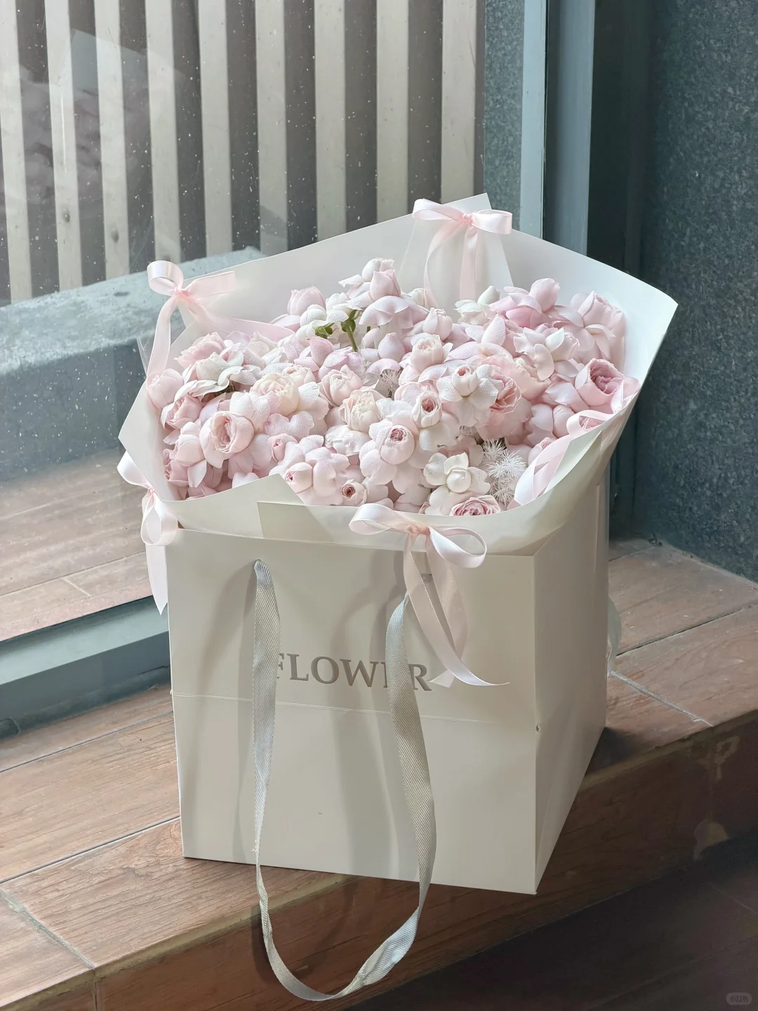 仙子之吻花束确实有一种娇嫩的千金感🤍