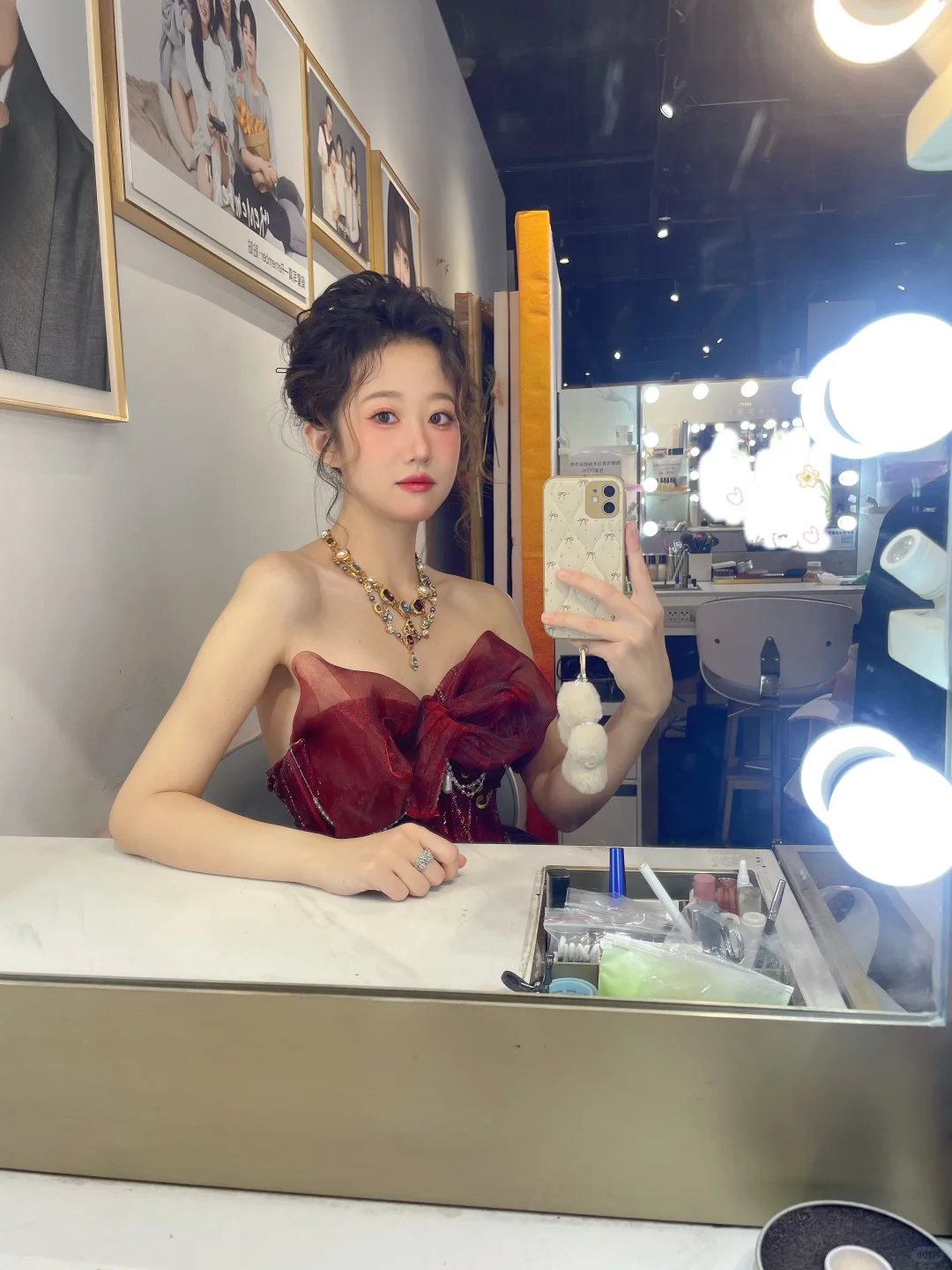 根据正片修好时间来看 只能作为生日照了