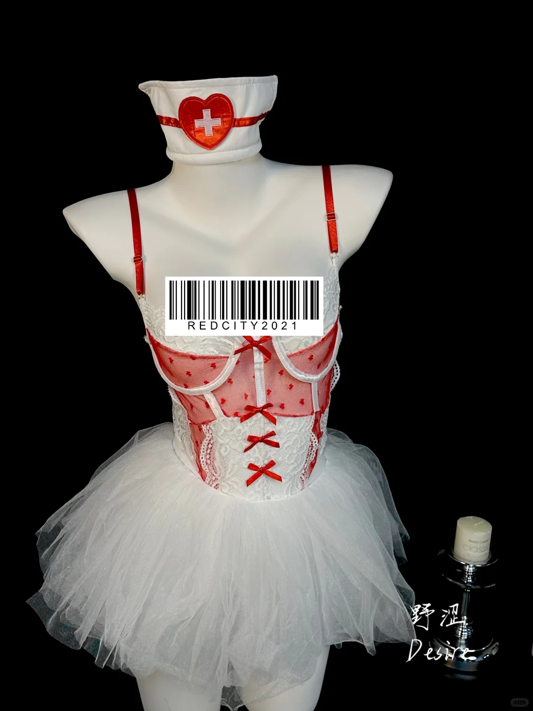 万圣这样穿好美🩸红色也太显白了！！