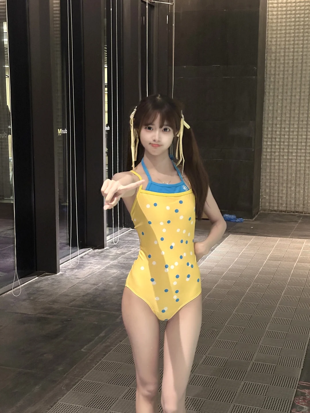 甜妹日常｜一穿上泳衣就变嫩啦！！💕