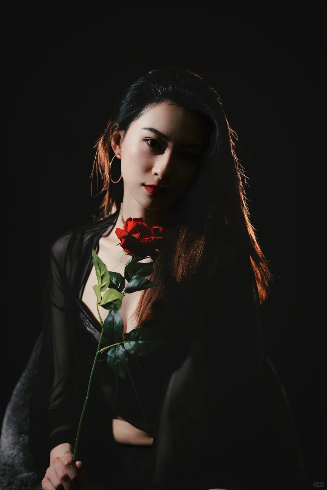 黑夜里的红色心事，她是程序员，也是自己