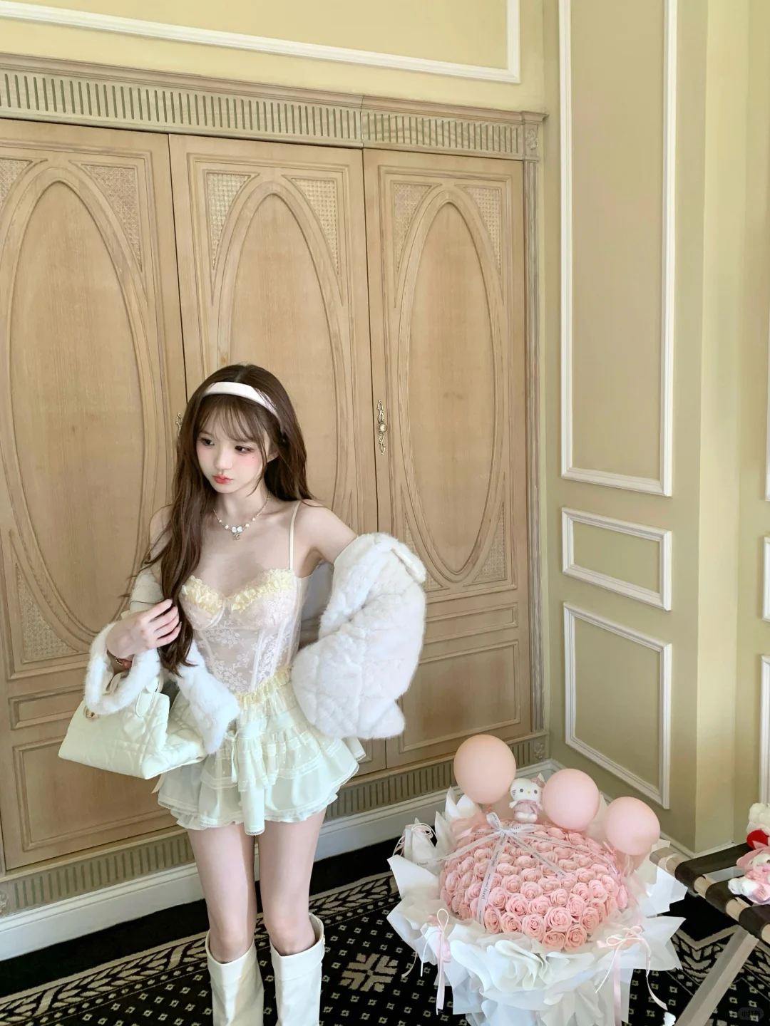 啊啊啊好喜欢这件鱼骨胸衣！生成色好公主🐰~