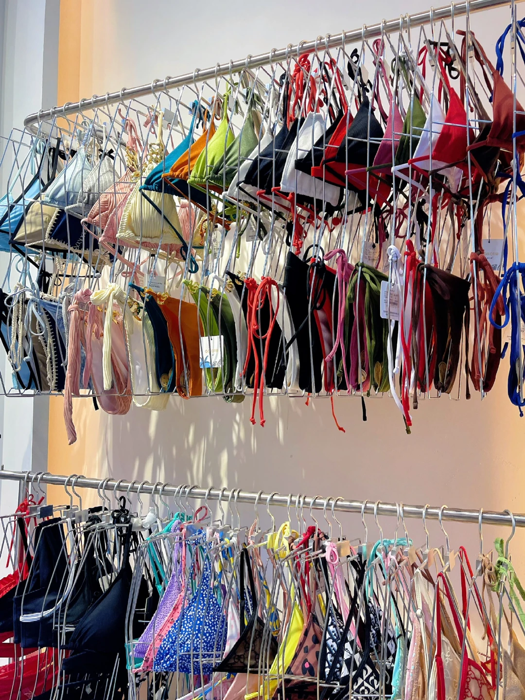 来三亚怎么能不穿各种各样的泳装沙滩裙