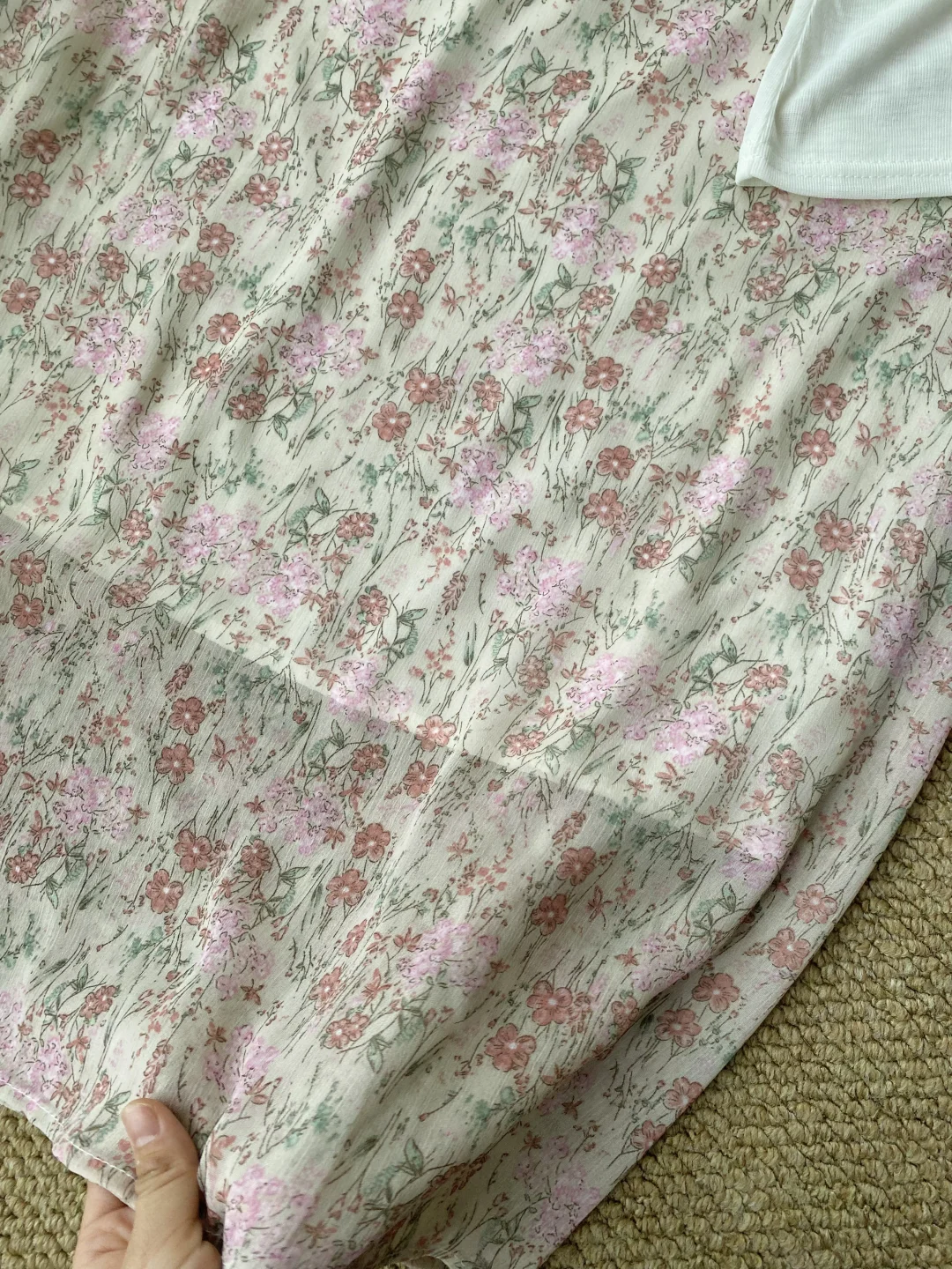 啊啊啊几十块钱挖到超满意的粉色碎花裙！