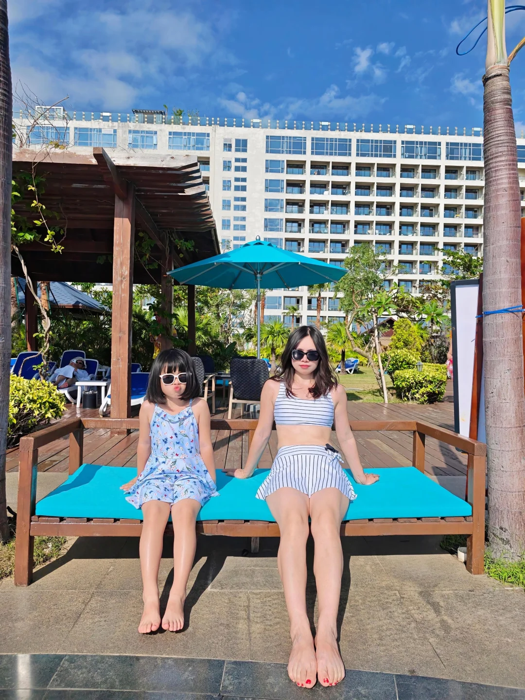 👙当泳装遇上阳光，快乐尽在不言中！