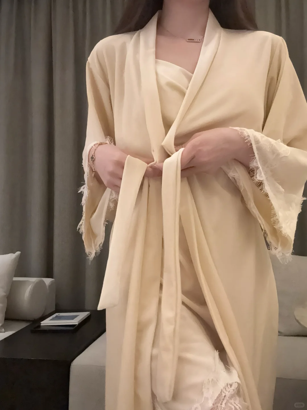 终于找到温柔又不失性感的秋冬睡裙啦‼️