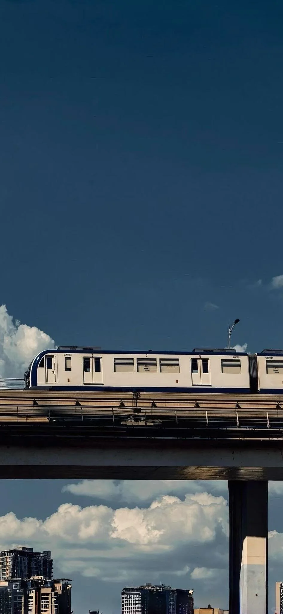 蓝色丨今日壁纸分享～