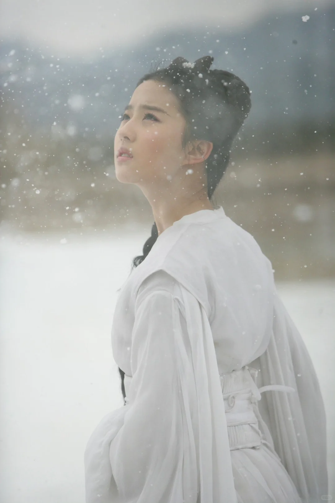 刘亦菲神雕侠侣小龙女雪中起舞剧照（原色）