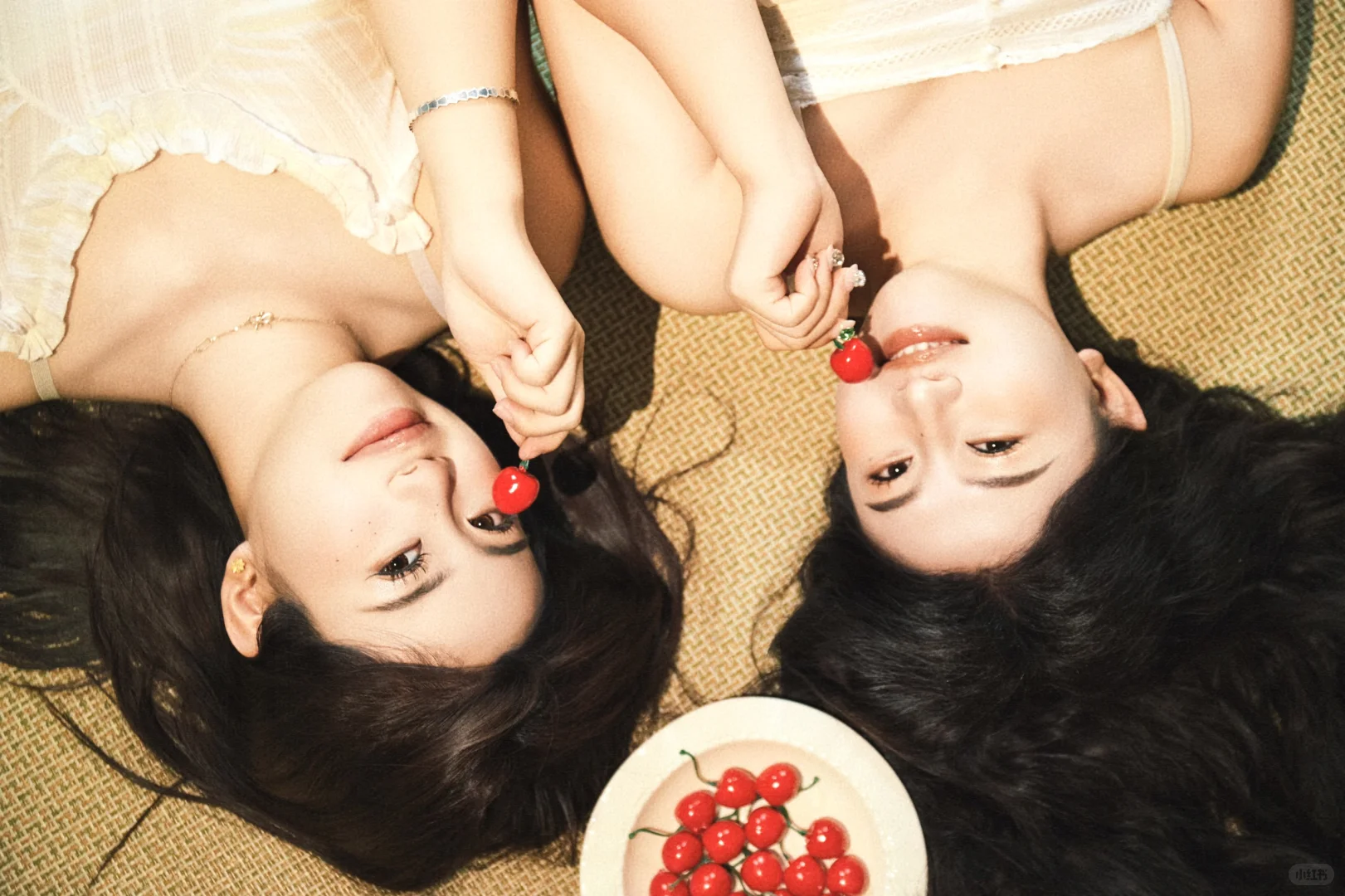 我们的友情像永不褪色的胶片｜闺蜜写真分享