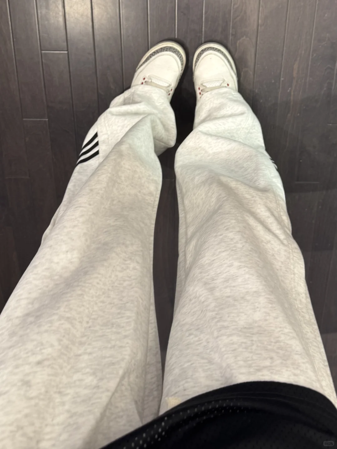 一条很帅的运动裤！！！