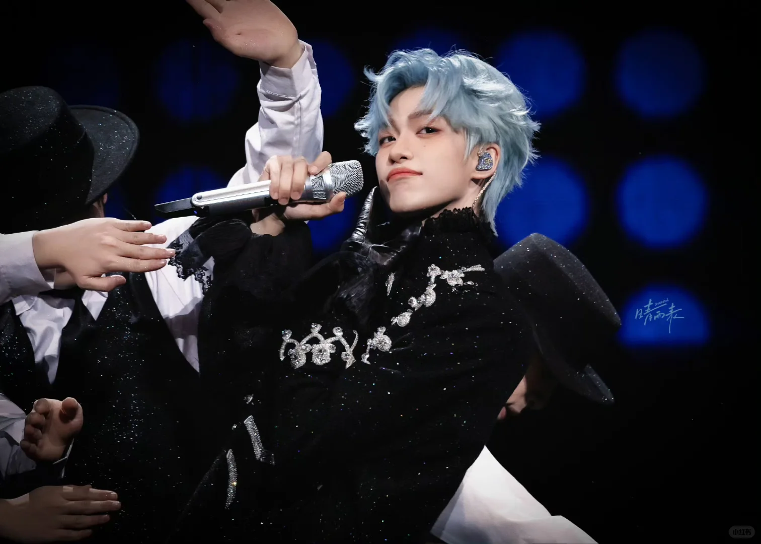 要横屏壁纸的YUNI们看过来