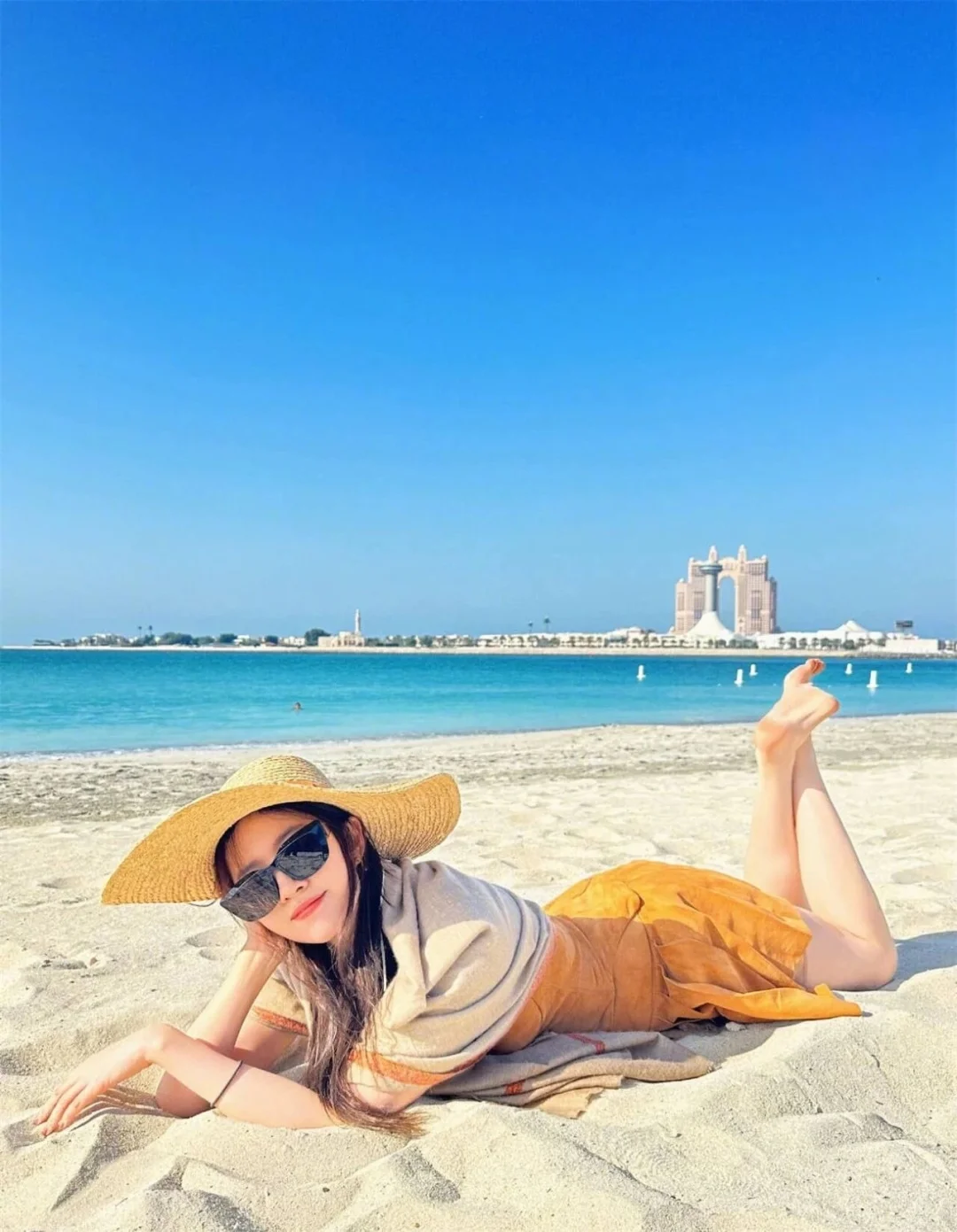 仙女姐姐的俏皮小脚丫