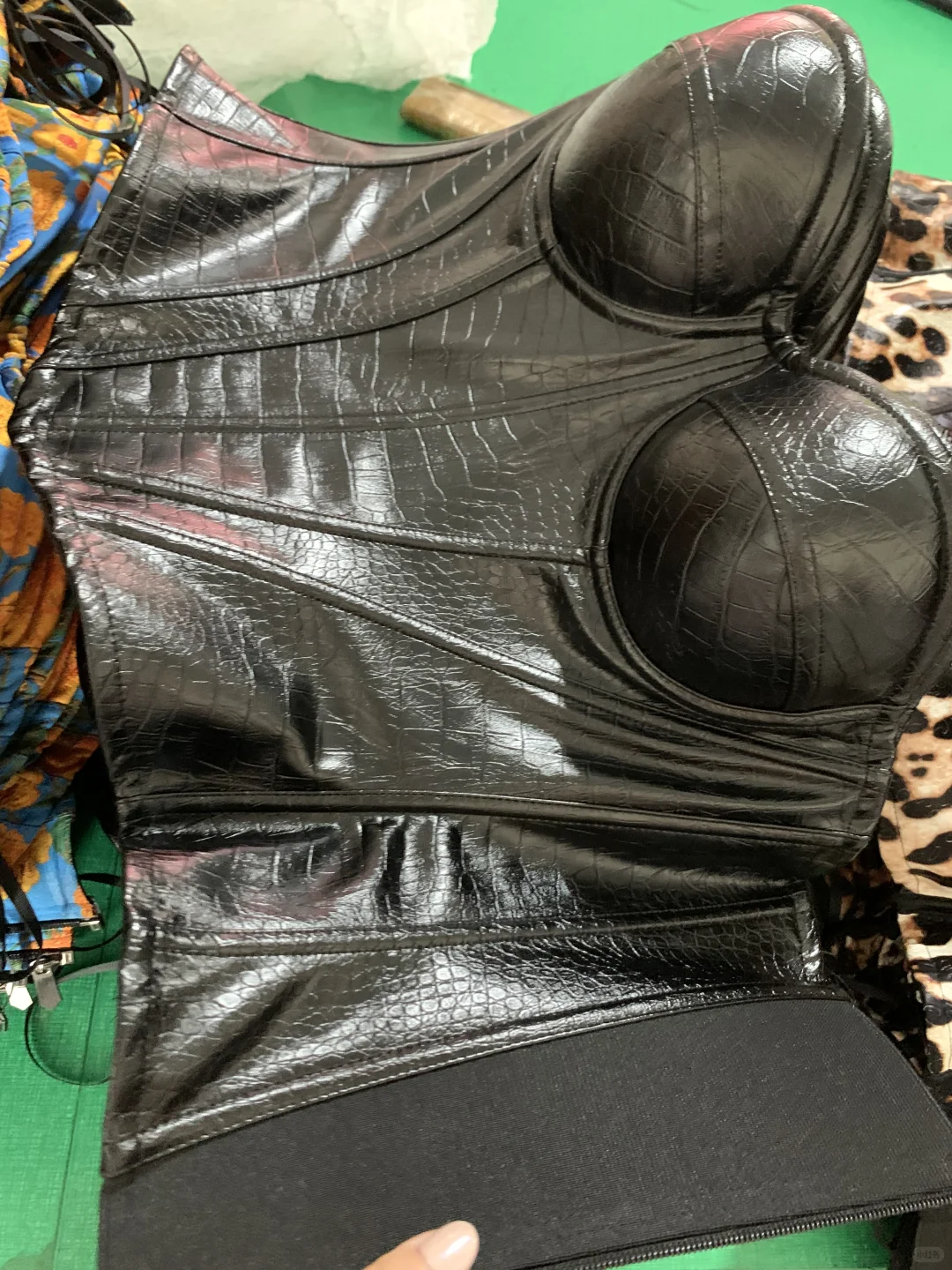 客返评｜鱼骨胸衣源头工厂，低成本穿出高级感