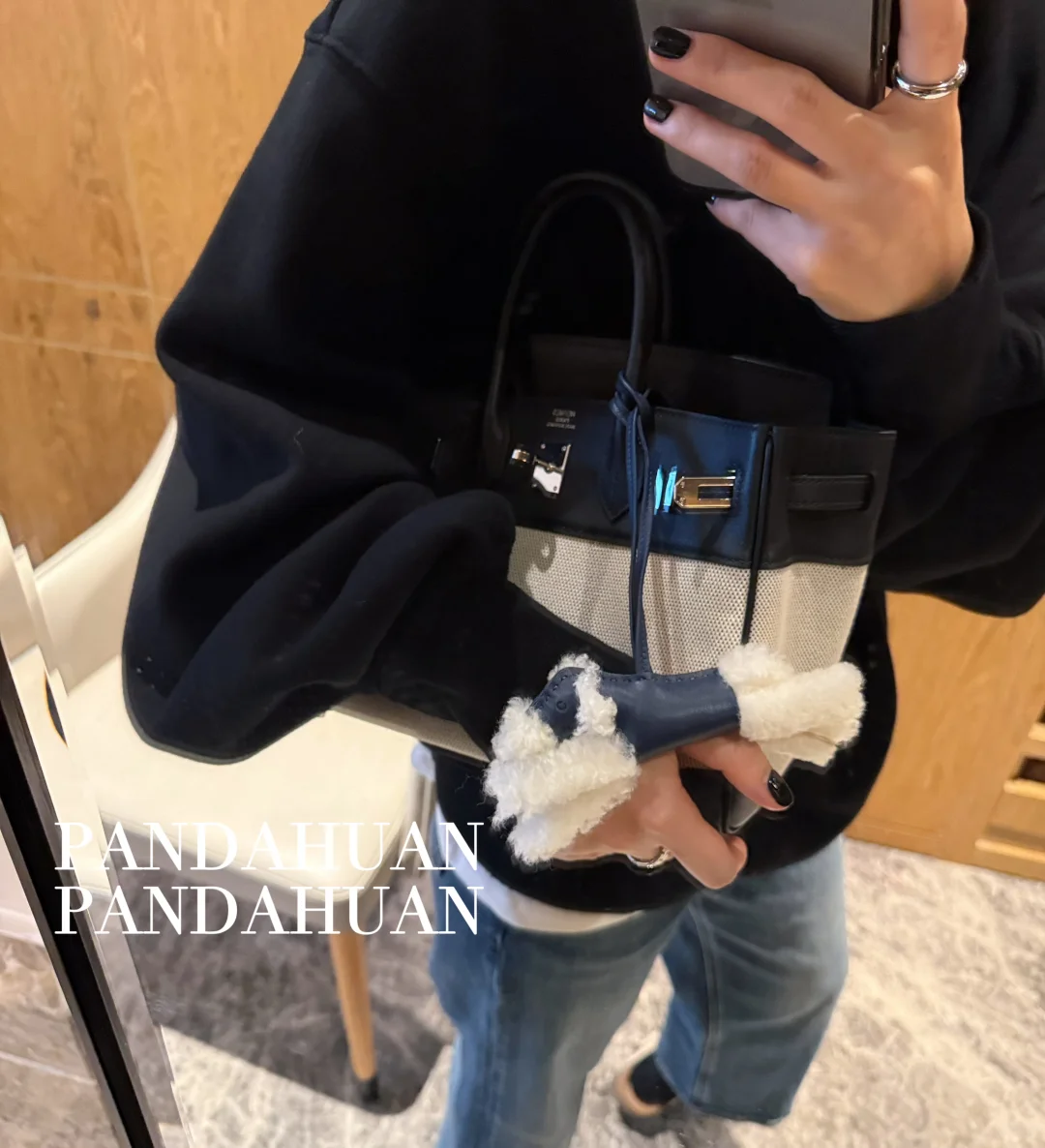 黑卫衣.9分直筒牛仔裤😻尊好看