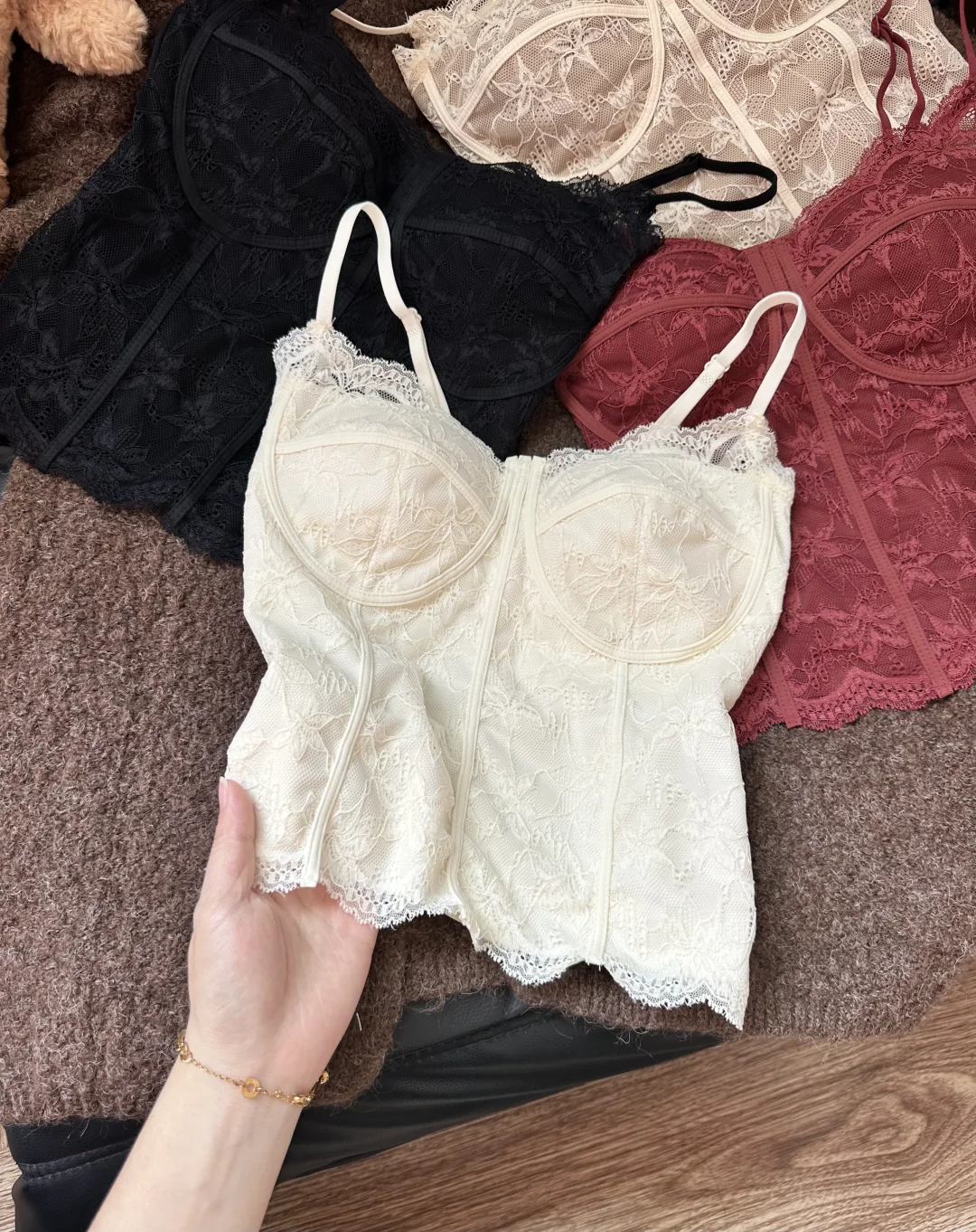 还是太权威了…我的法式鱼骨蕾丝内搭‼️