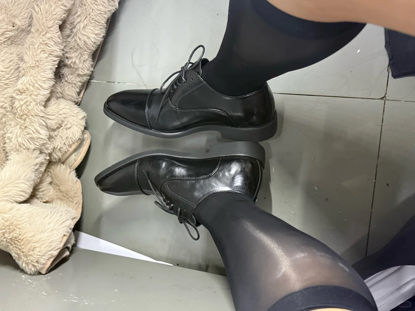 皮鞋丝袜好舒服