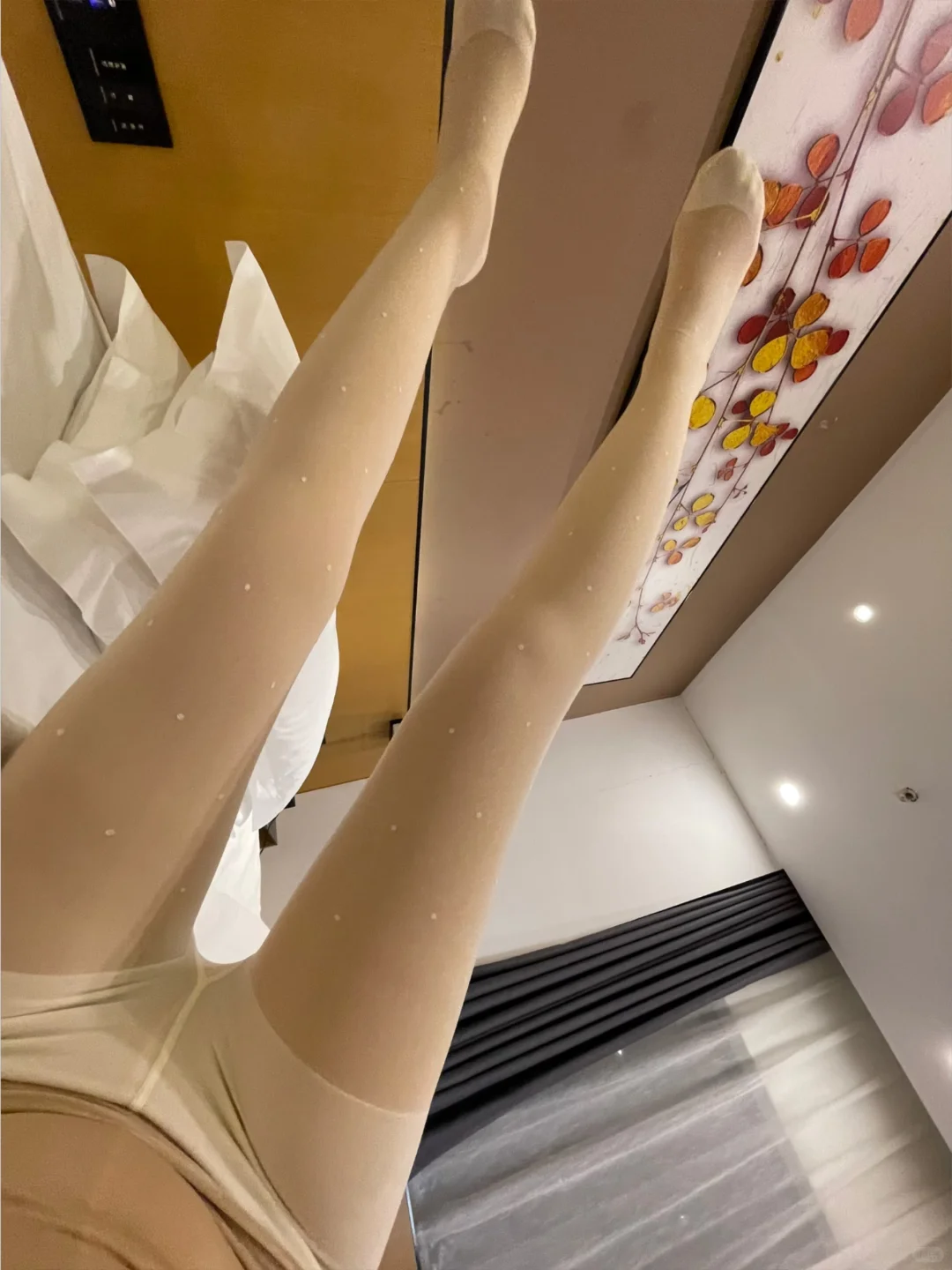 别不信！波点白丝光腿神器！简直是减龄神器！