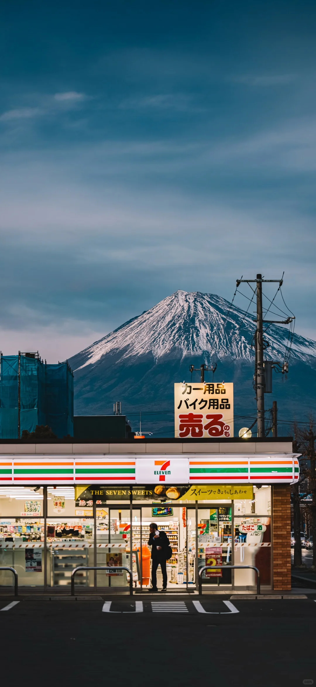 九层景深，把城市装进手机里 🌆✨