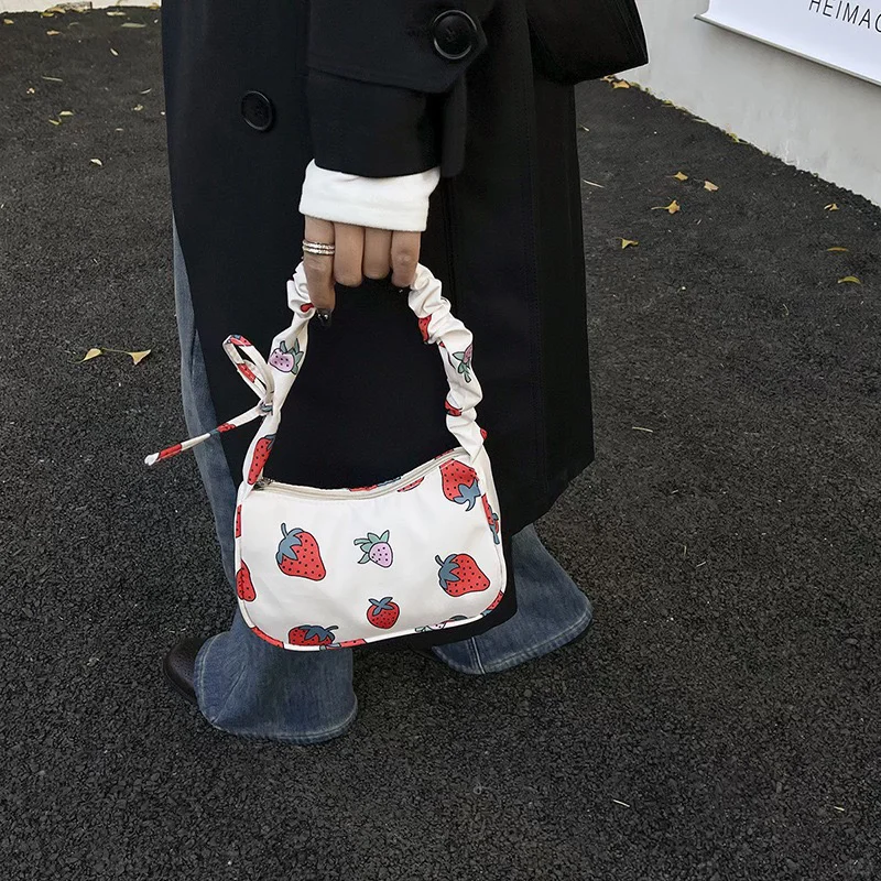 🍓复古草莓包上新啦！ins风太戳我了