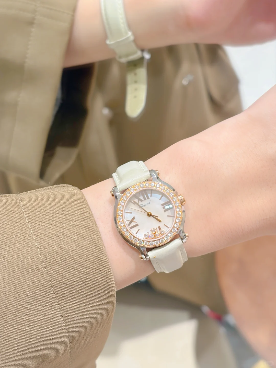 萧邦快乐5️⃣钻🌟贝母盘，时尚百搭