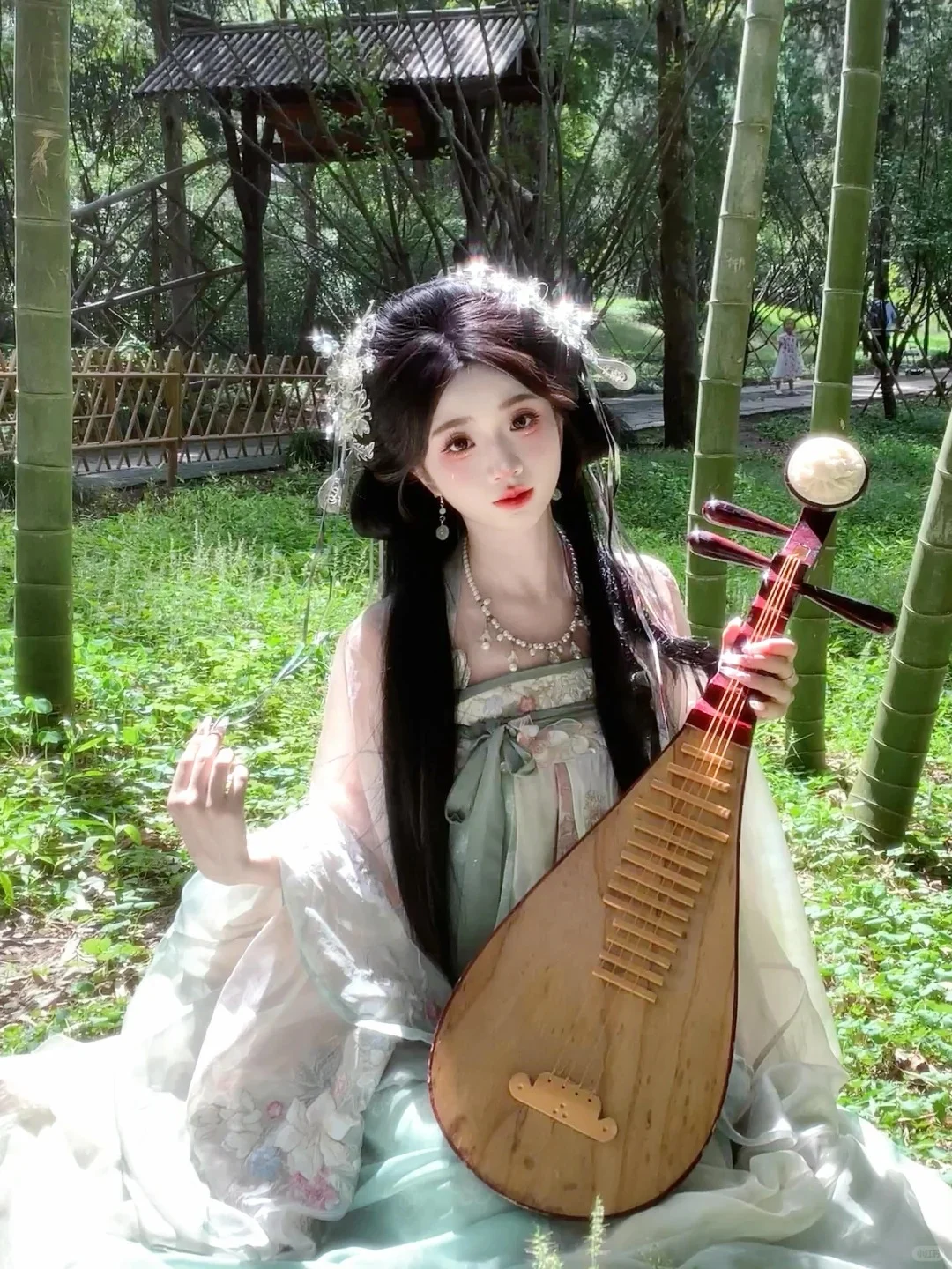 扬州269全包的清冷风妆造太美了（含披风