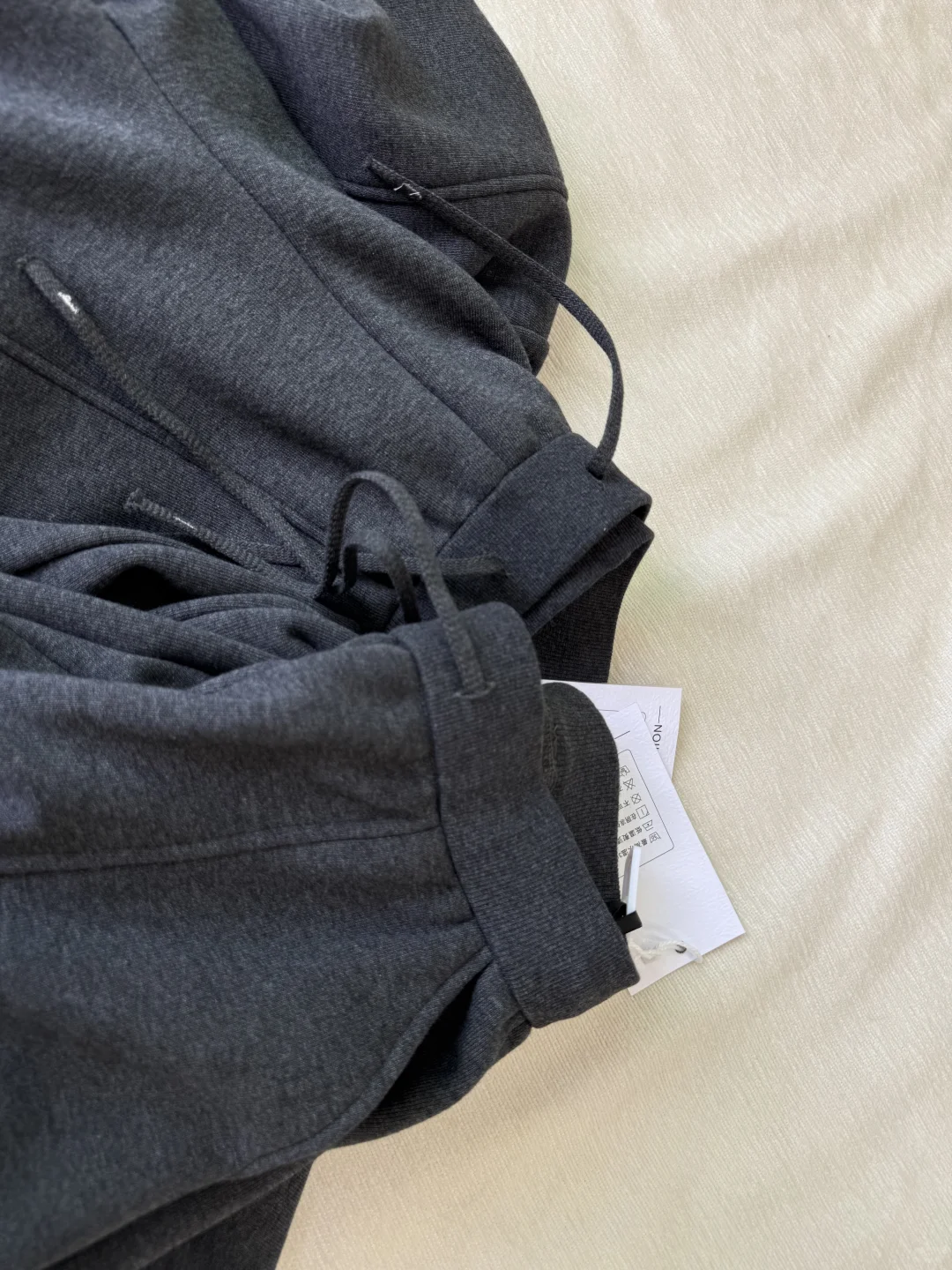 测评已出 不是平替 加绒深灰色休闲裤同源