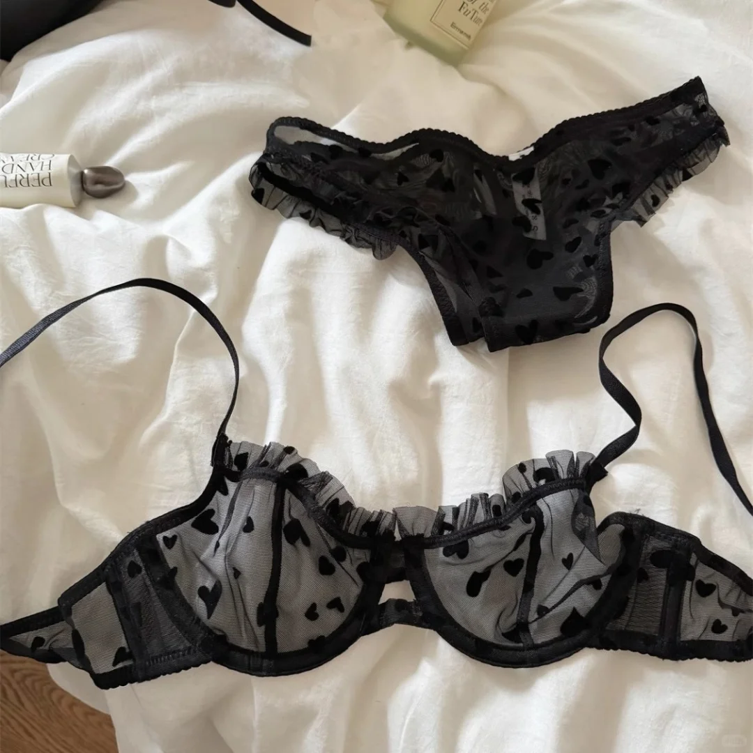 我真的要被这套装美哭了！🖤🖤