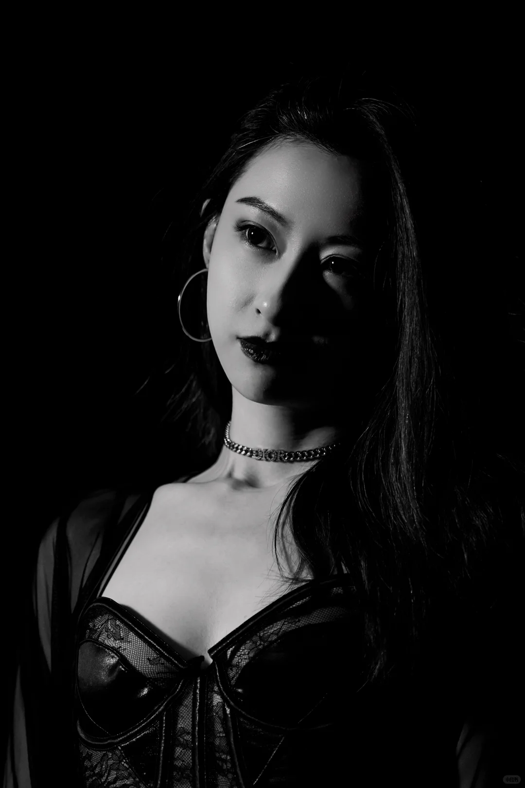 黑夜里的红色心事，她是程序员，也是自己