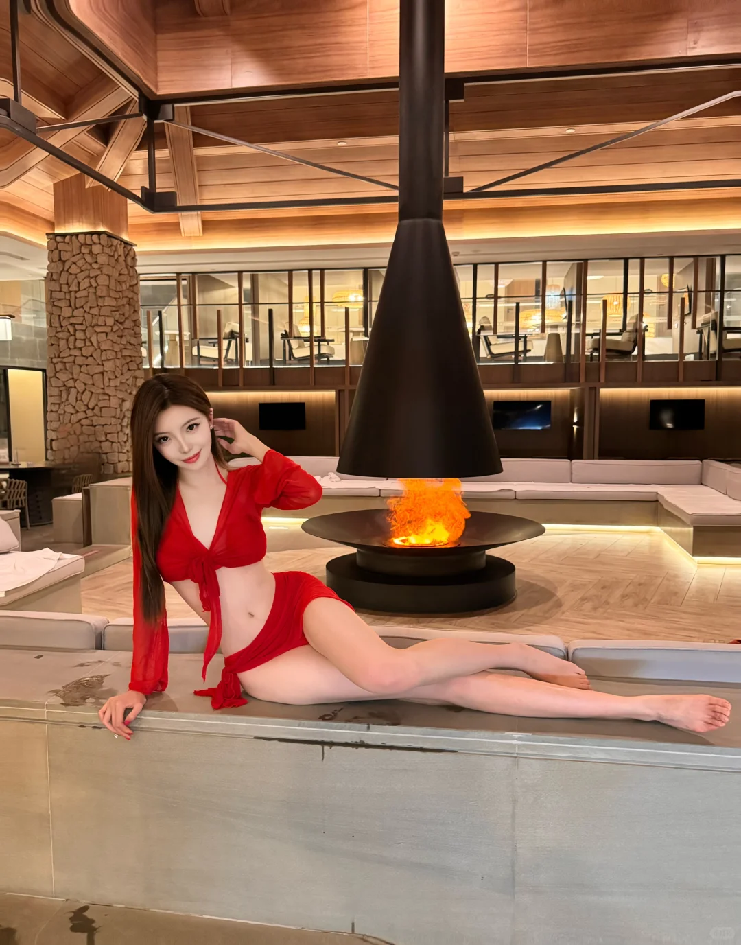 ♨️红色泳衣太出片啦～太显白啦～