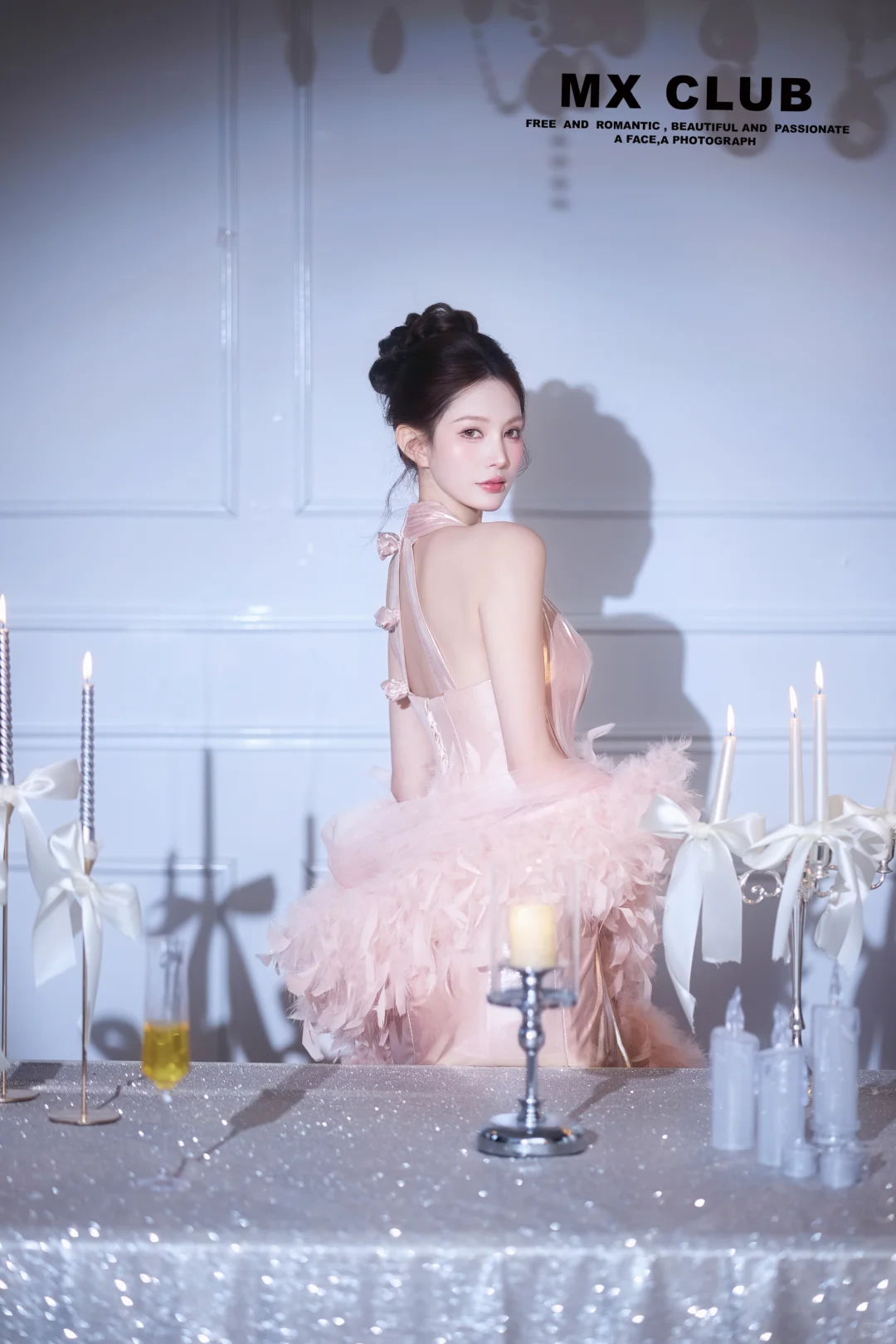 立秋的第一套千金风生日系列写真