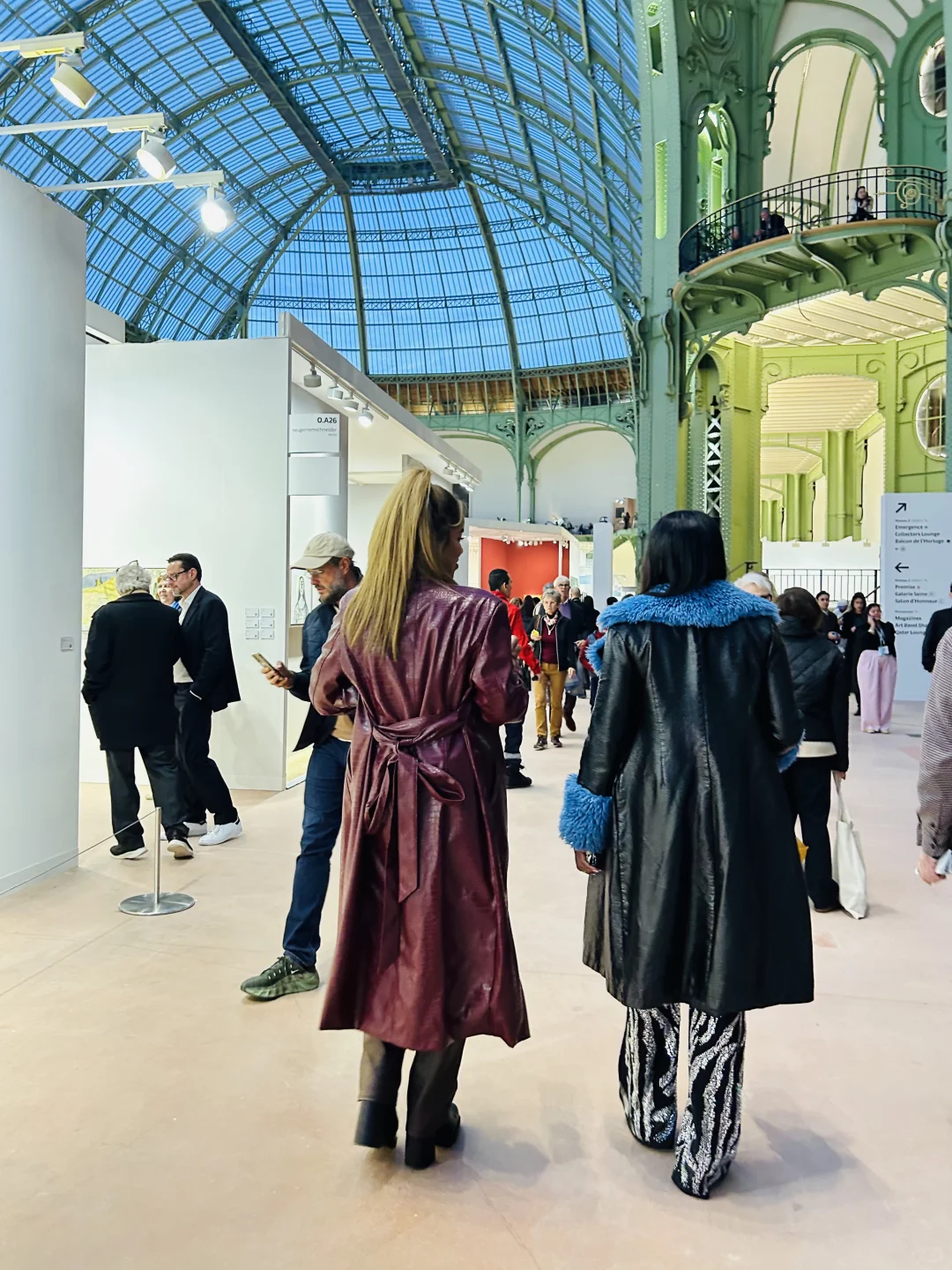 巴黎女人穿搭｜一半经典，一半自我