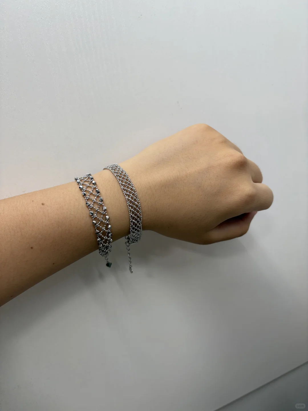 好消息，我不信邪又买了一条蕾丝手链