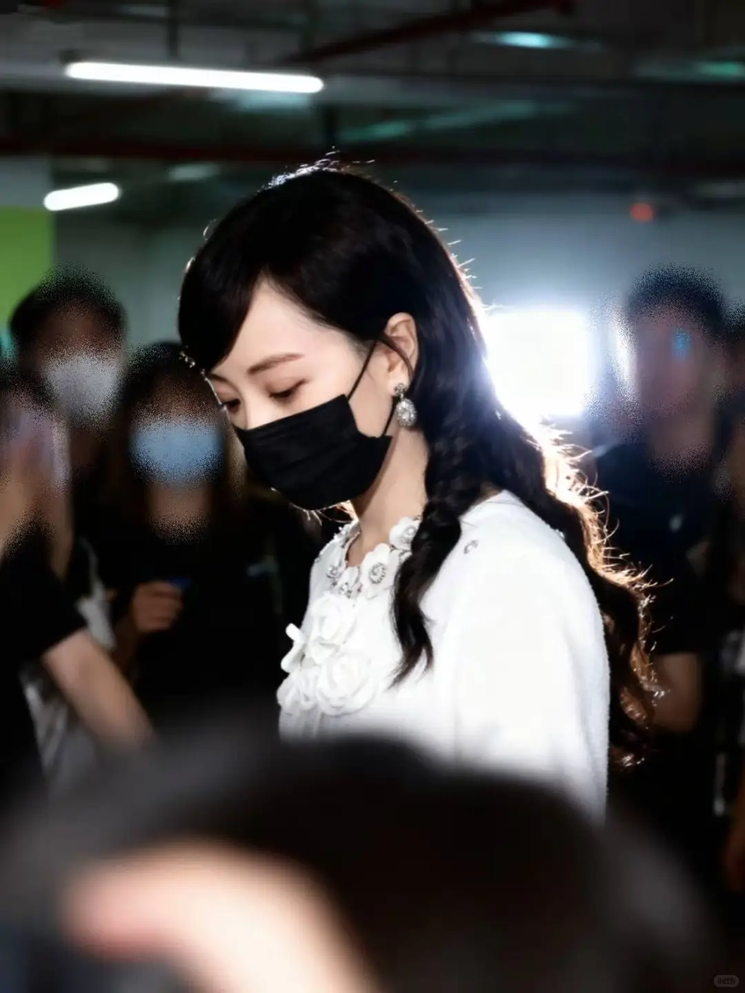 千金女贼杜小寒的原相机美貌！