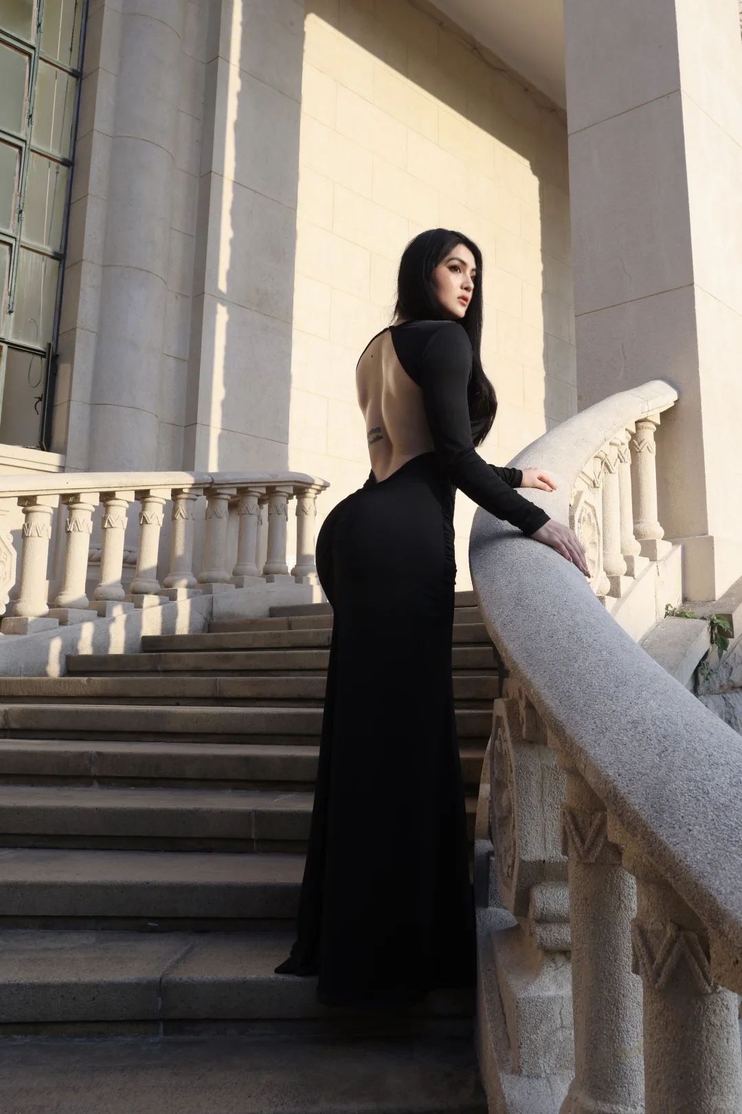 看背沟 肌肉可以很女人